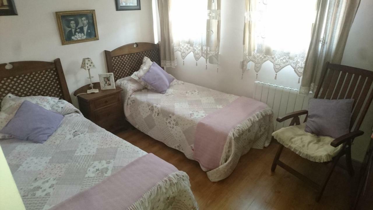 Casa Noelia Villa กาสเตียโญ เด ฮากา ภายนอก รูปภาพ